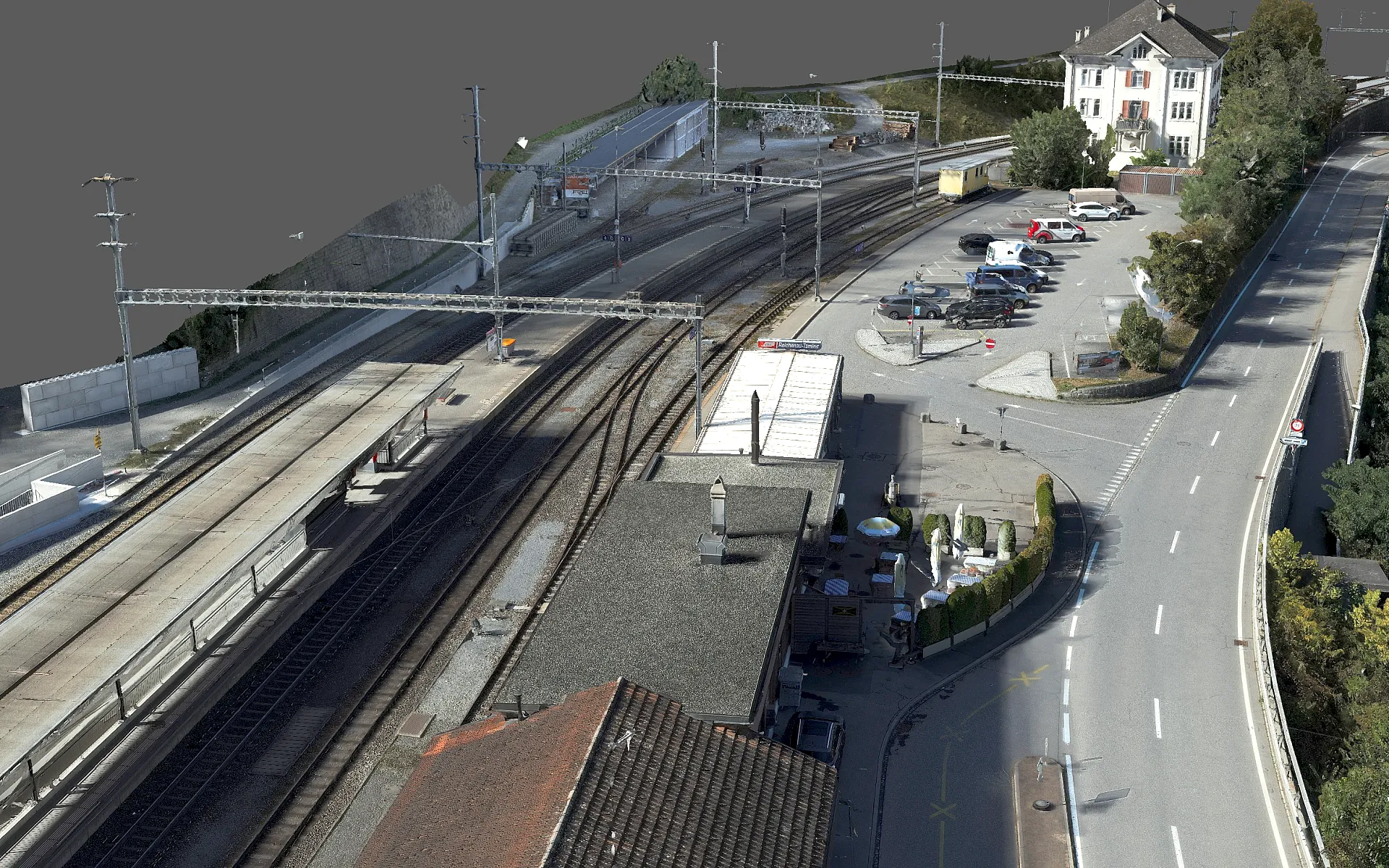 Punktwolken-Fusion am Bahnhof Reichenau-Tamins, Aufnahme 4 von 6 (Punktwolke, LiDAR, Orthofoto, 3D-Mesh)